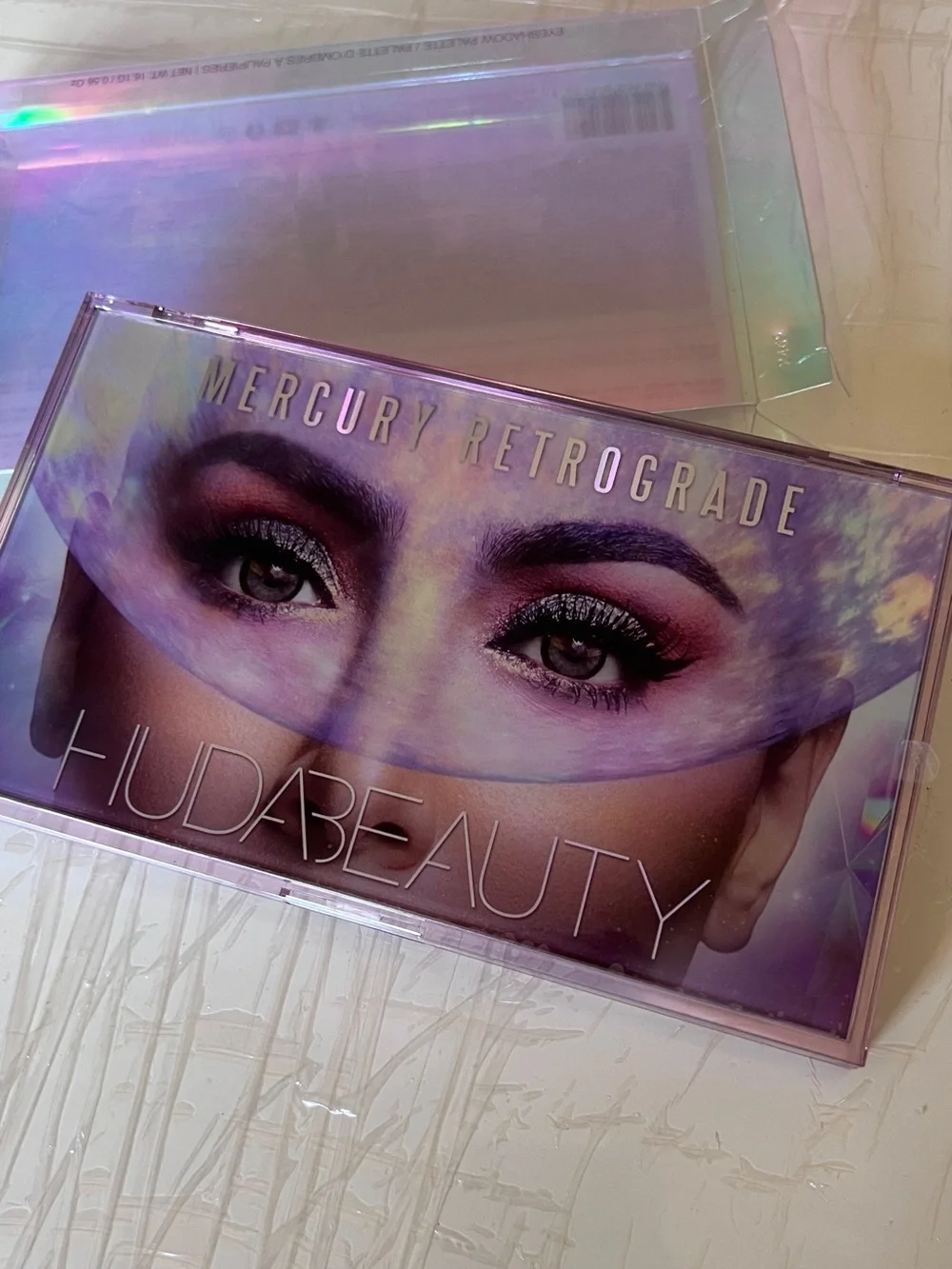 New! HUDA BEAUTY Mercury Retrograde Eyeshadow Palette